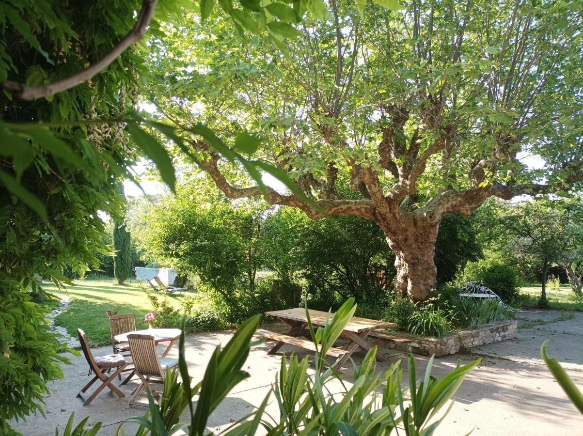 Campagne De Pre Grand Bed & Breakfast Saint-Etienne-les-Orgues Luaran gambar